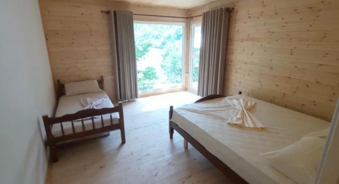 Photo of Bedroom in Shale