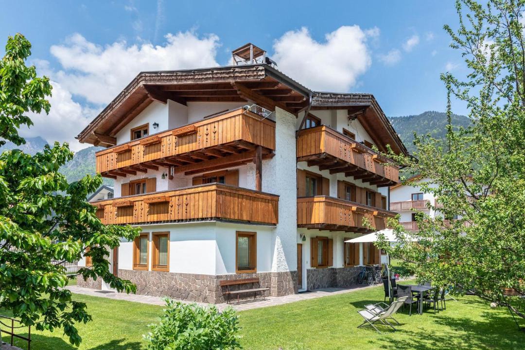 Photo of Others in Pinzolo
