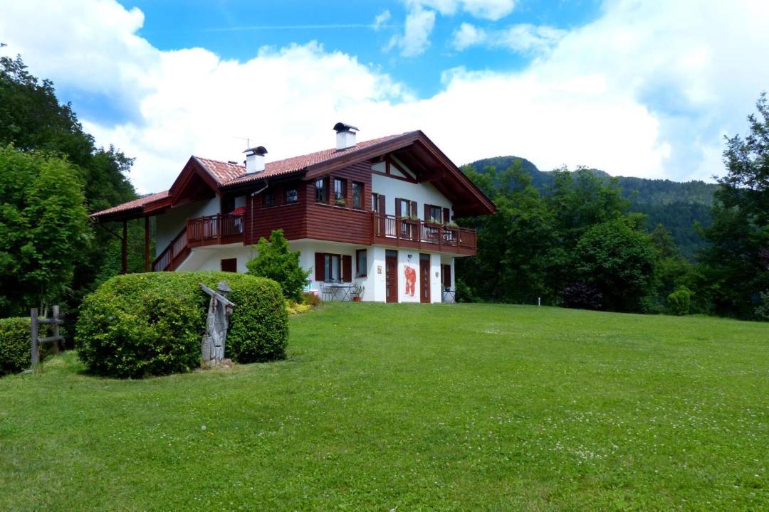 Photo of Buildings in Montagnaga