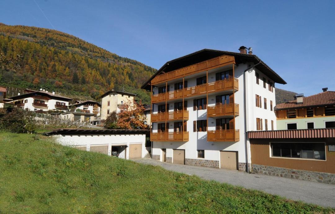 Photo of Buildings in Croviana