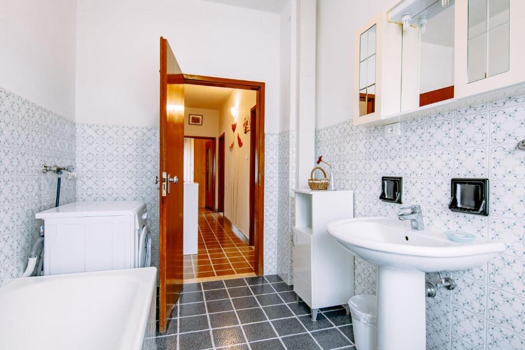 Photo of Bathroom in Calceranica al Lago