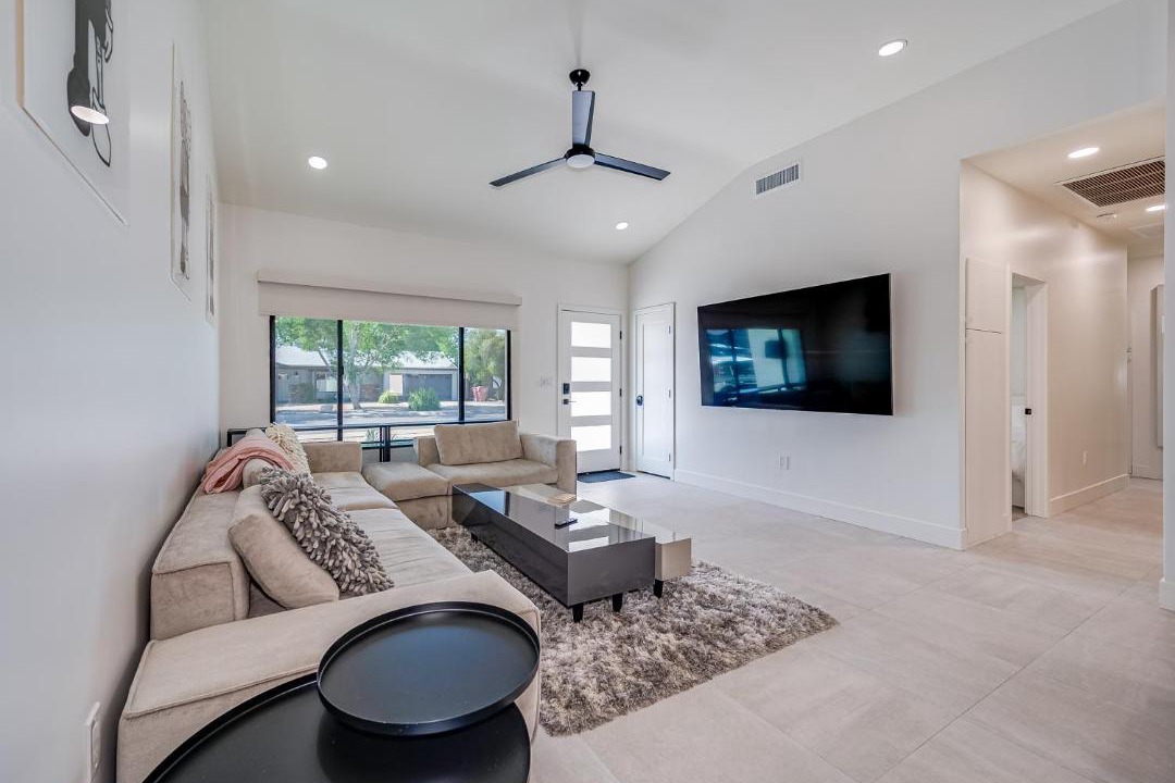 Photo of Livingroom in Juanita Y Olmo Frontier Place