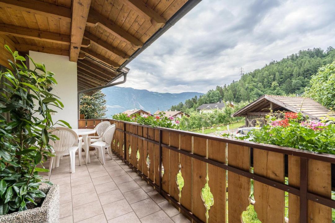 Photo of Patio Balcony in Lana