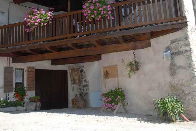 Photo of Buildings in Enguiso