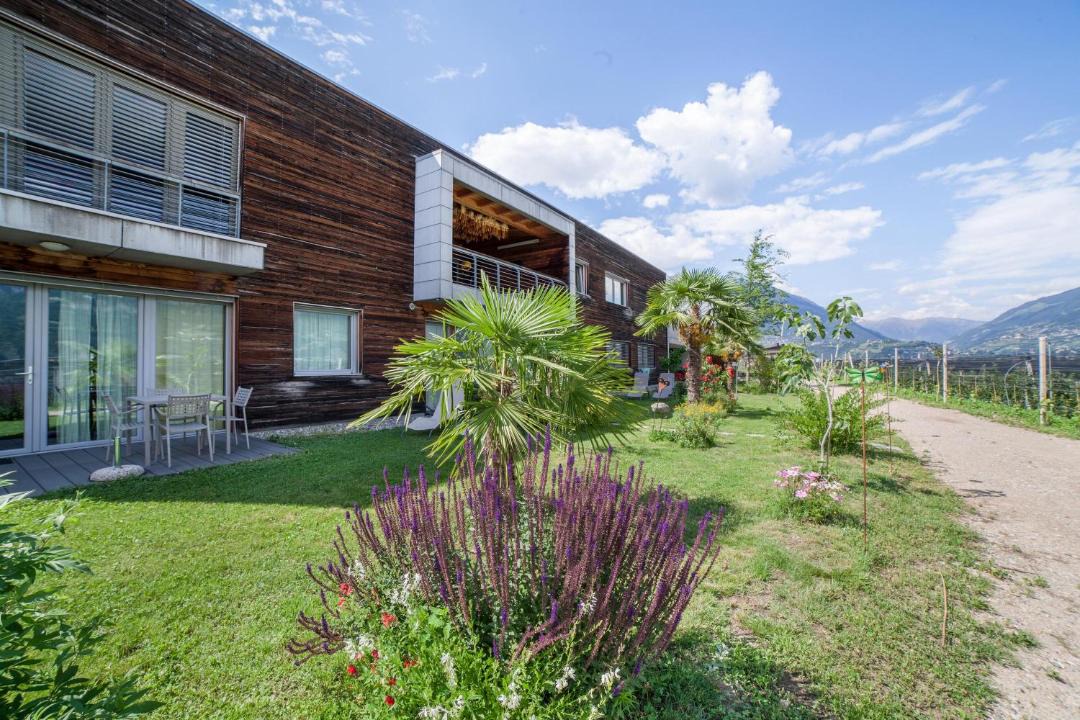 Photo of Buildings in Cermes