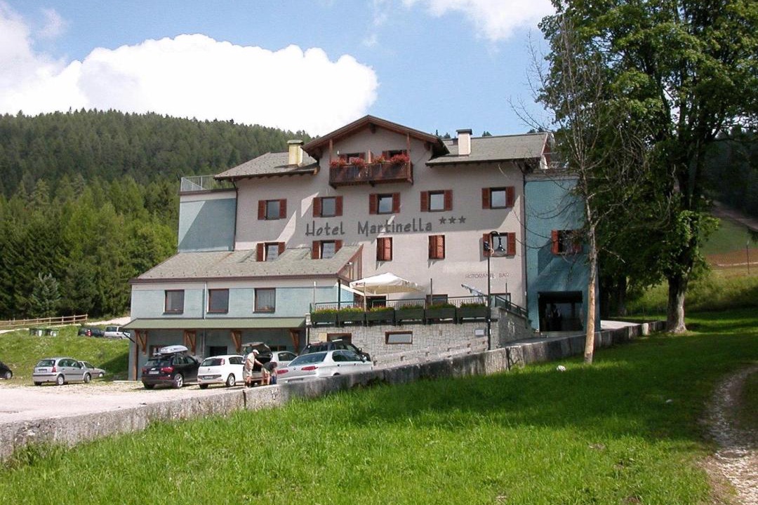 Photo of Buildings in Serrada