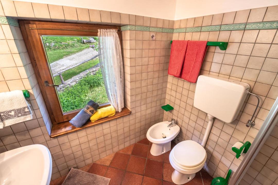 Photo of Bathroom in Peio