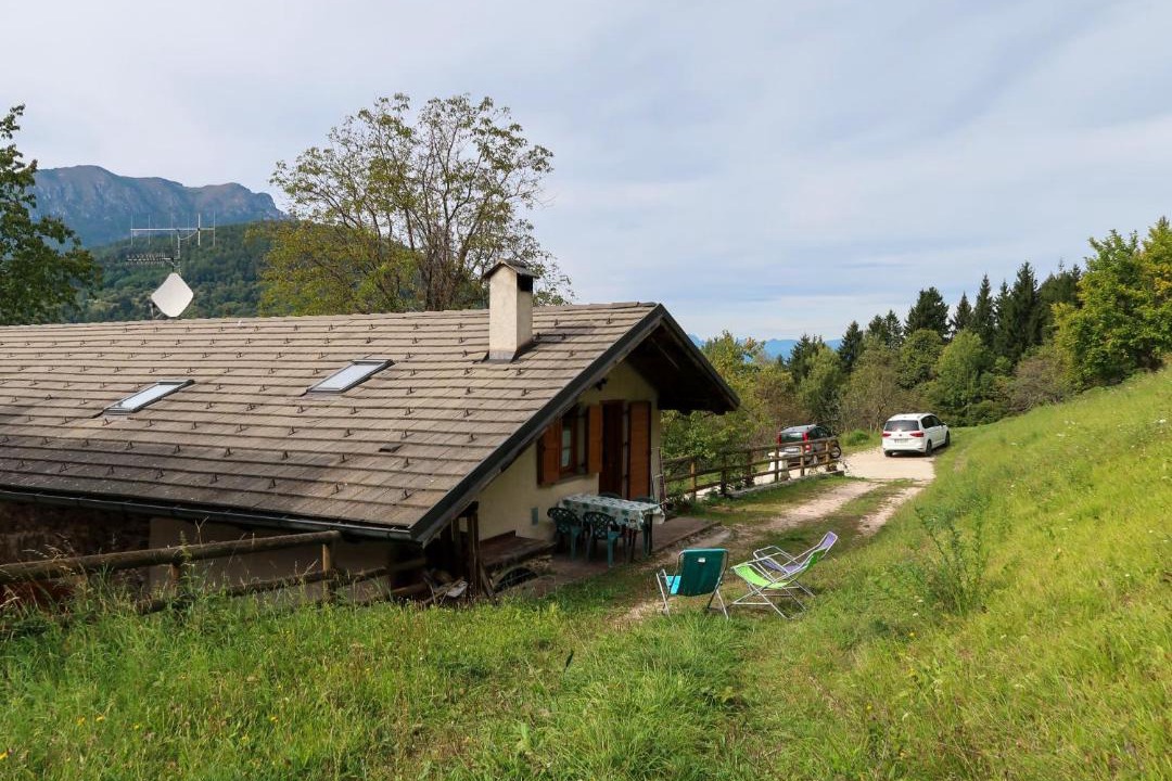 Photo of Buildings in Calceranica al Lago