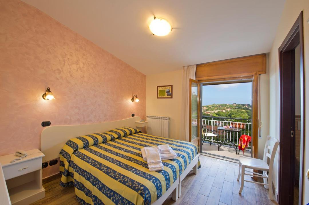 Photo of Bedroom in Bomerano