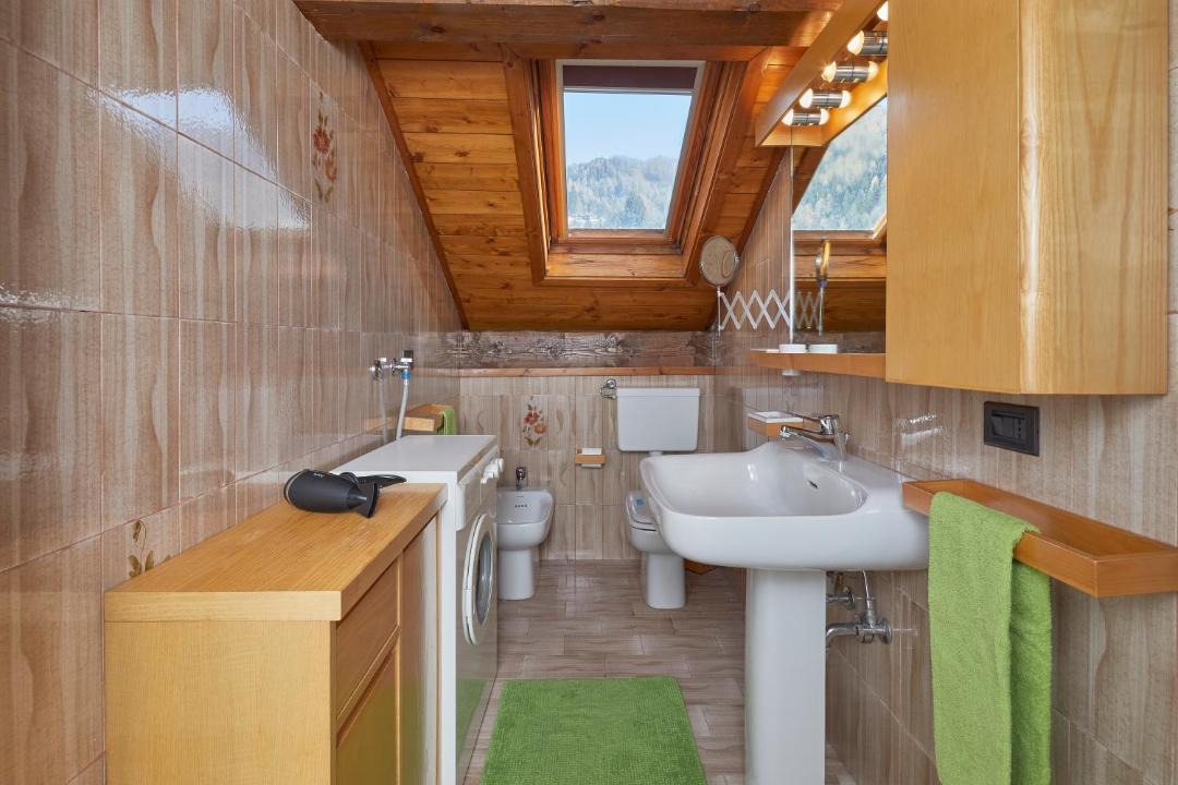 Photo of Bathroom in Giustino