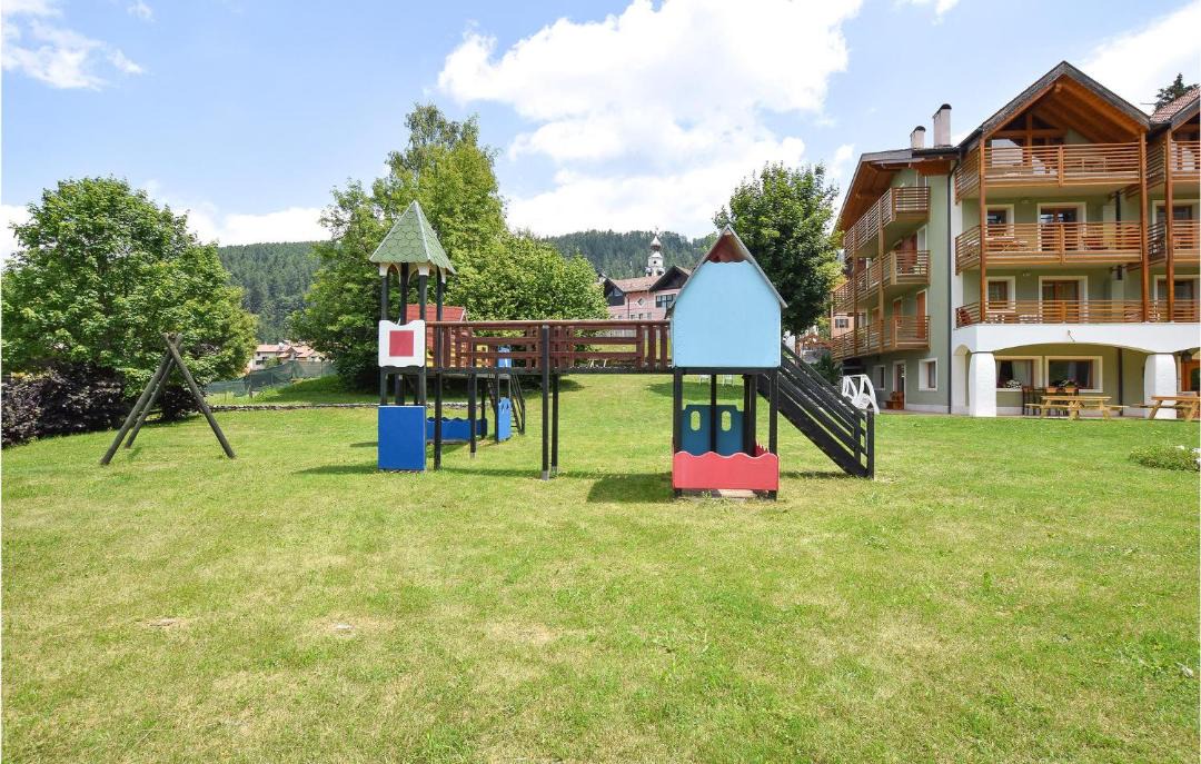 Photo of Buildings in Serrada
