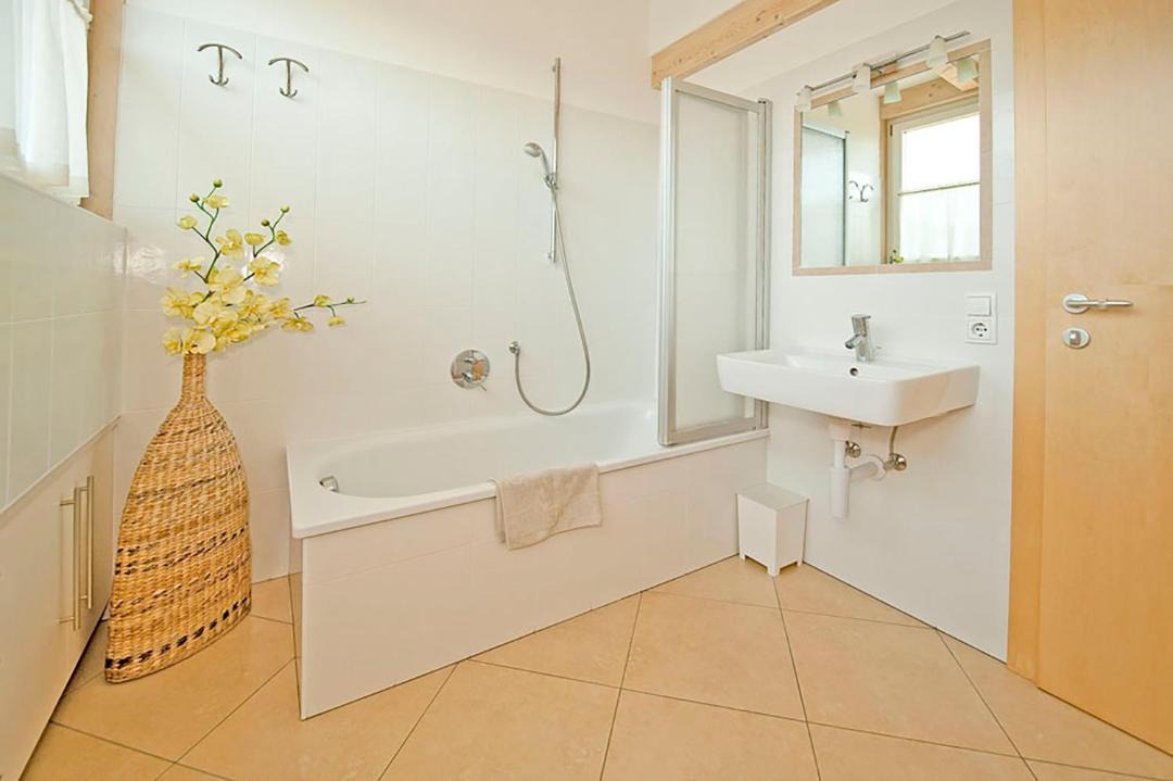Photo of Bathroom in Ora