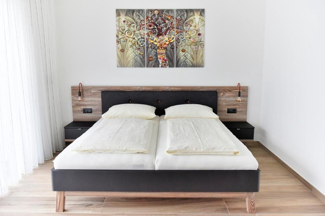 Photo of Bedroom in Cermes