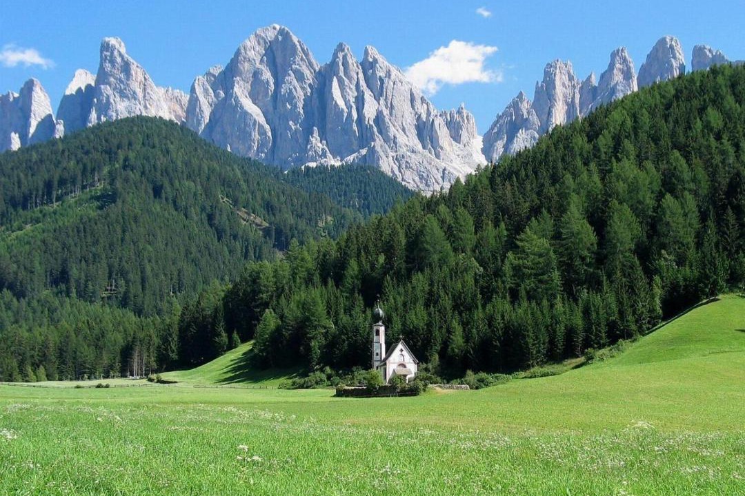 Photo of Others in Funes