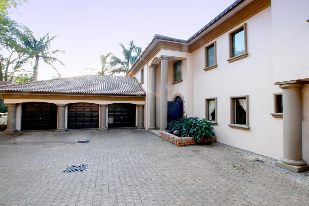 Photo of Others in La Lucia