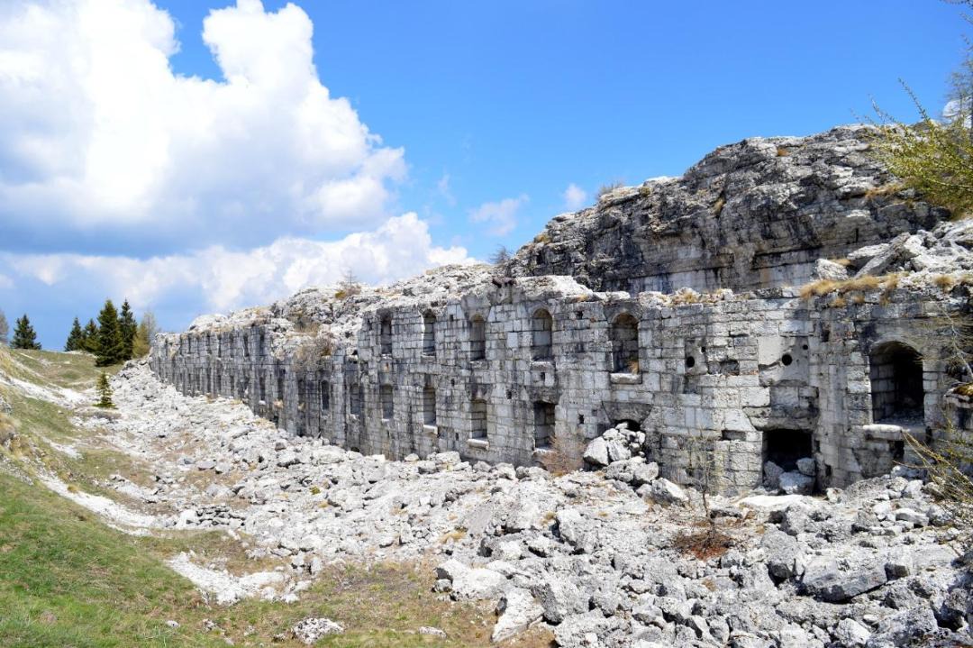 Photo of Buildings in Serrada
