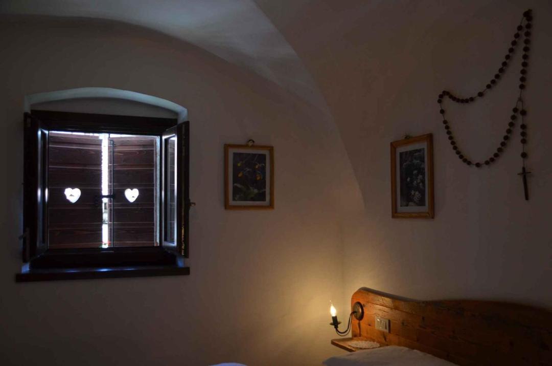 Photo of Bedroom in Enguiso