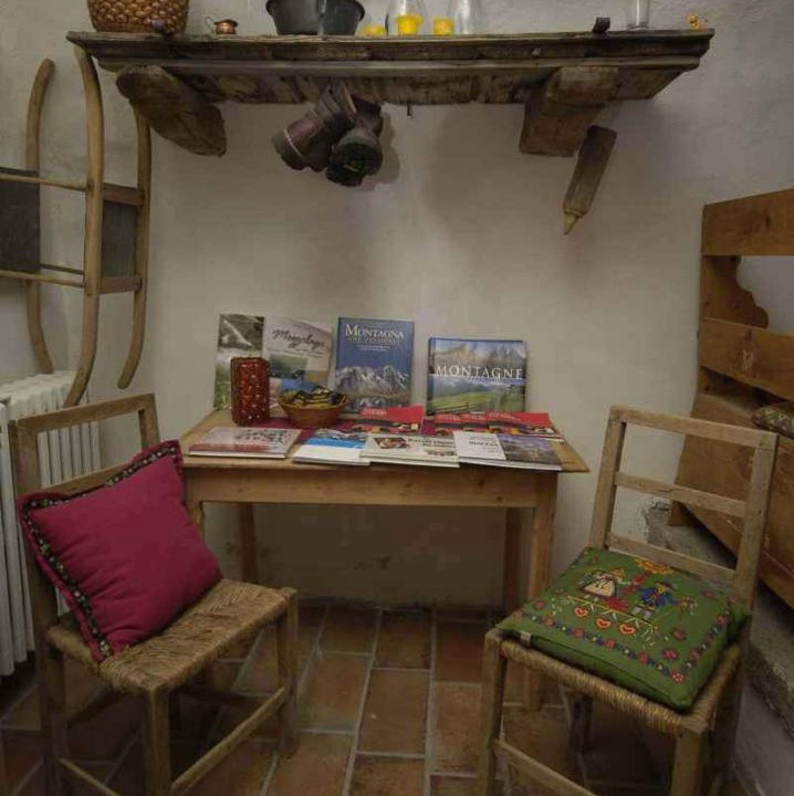 Photo of Livingroom in Enguiso