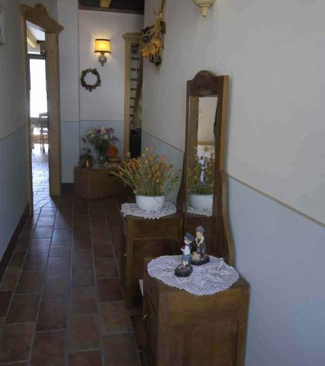 Photo of Livingroom in Enguiso