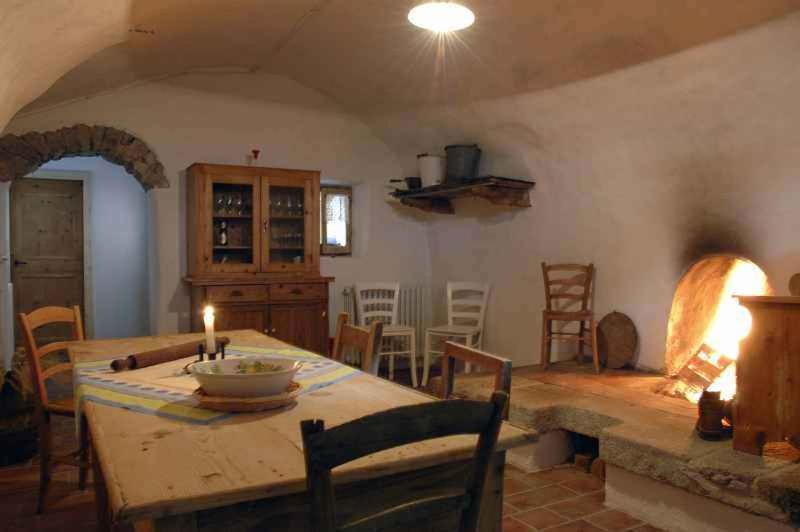 Photo of Livingroom in Enguiso