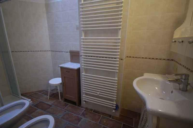 Photo of Bathroom in Enguiso