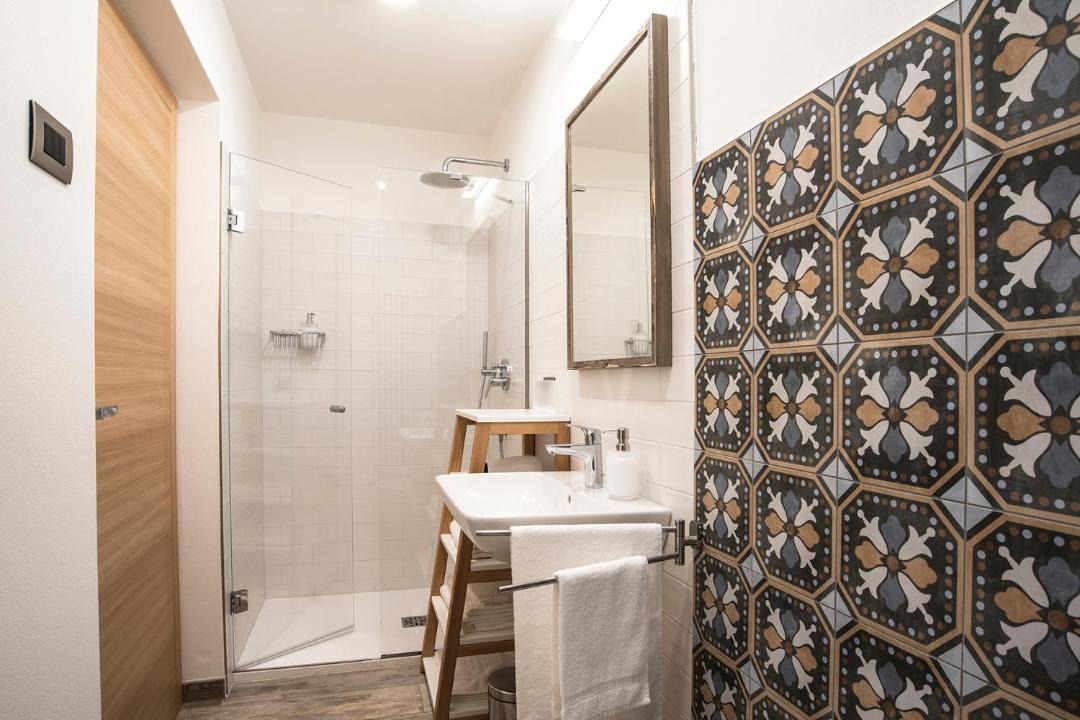 Photo of Bathroom in Ton