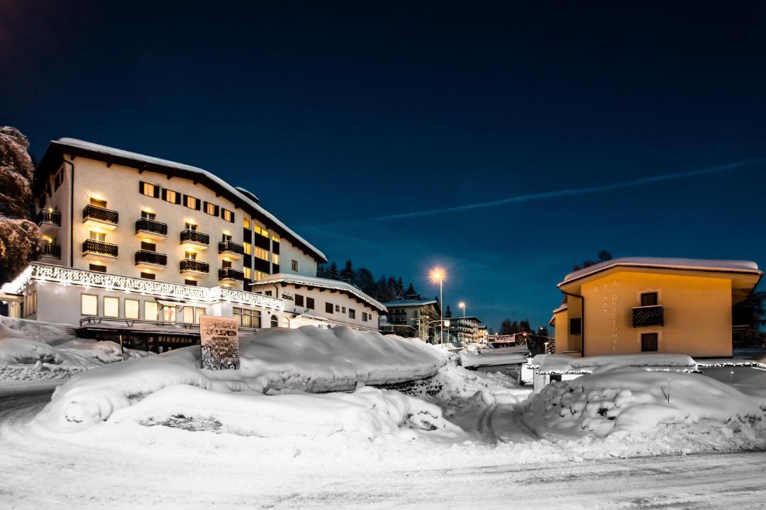 Photo of Buildings in Vaneze