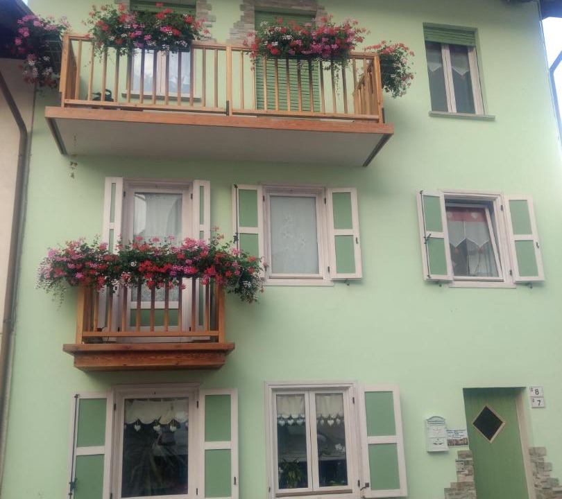 Photo of Buildings in Prade