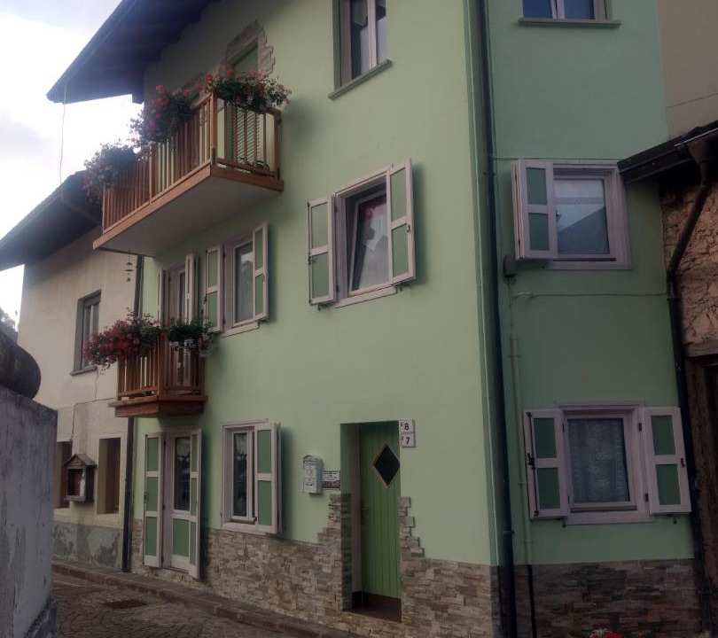 Photo of Buildings in Prade