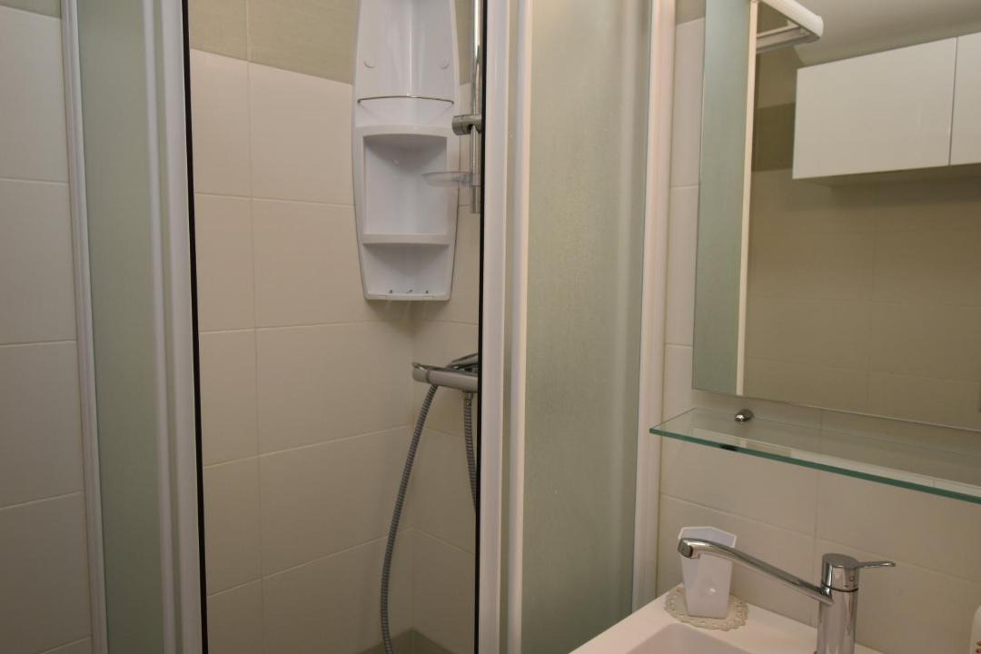 Photo of Bathroom in Palu