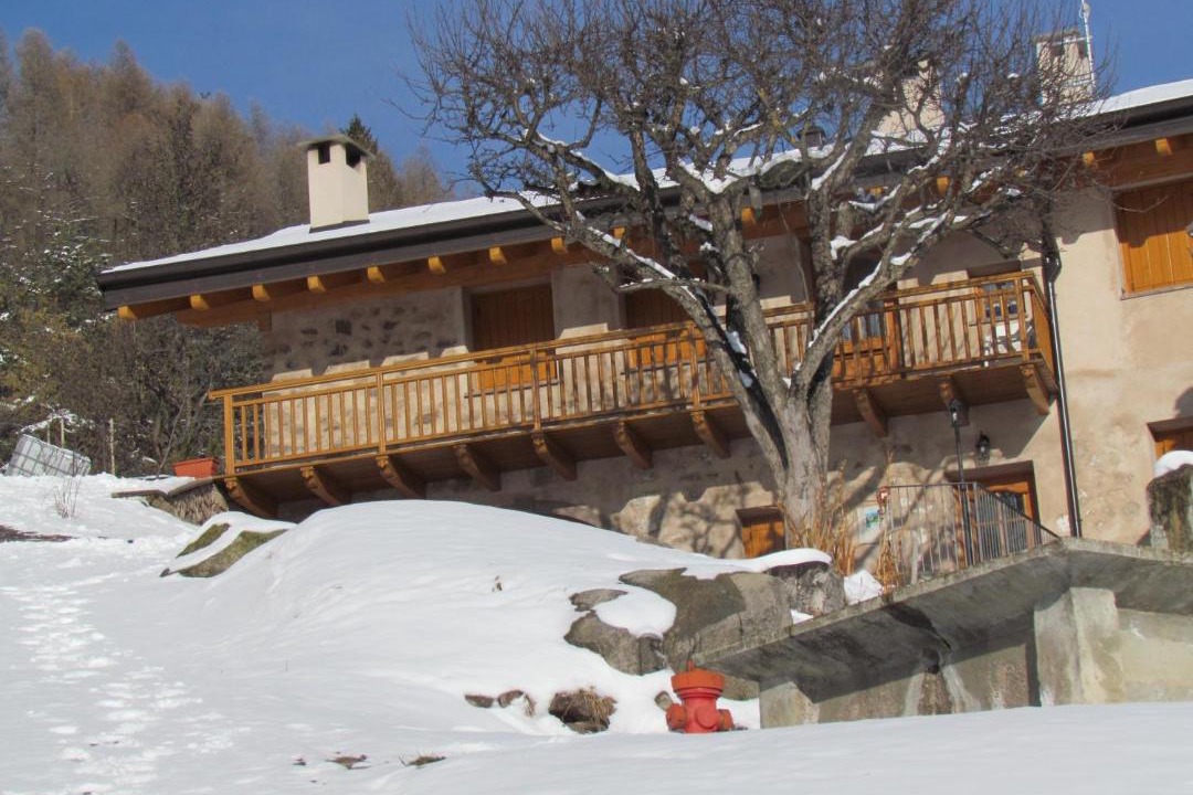 Photo of Buildings in Altavalle
