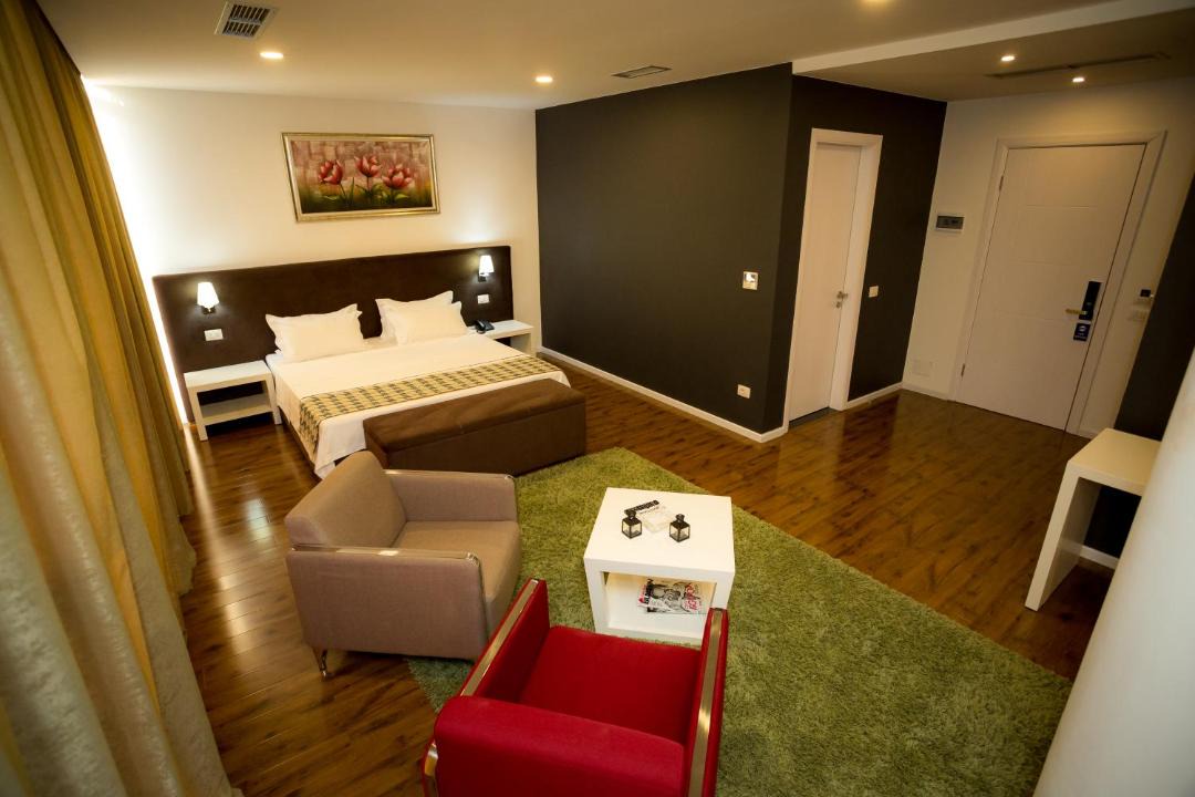 Photo of Others in Grile