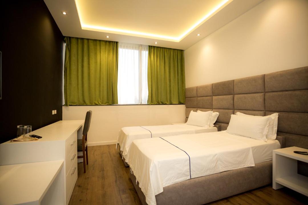 Photo of Others in Grile