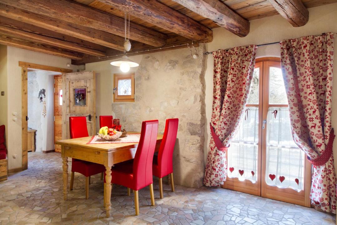 Photo of Livingroom in Nembia
