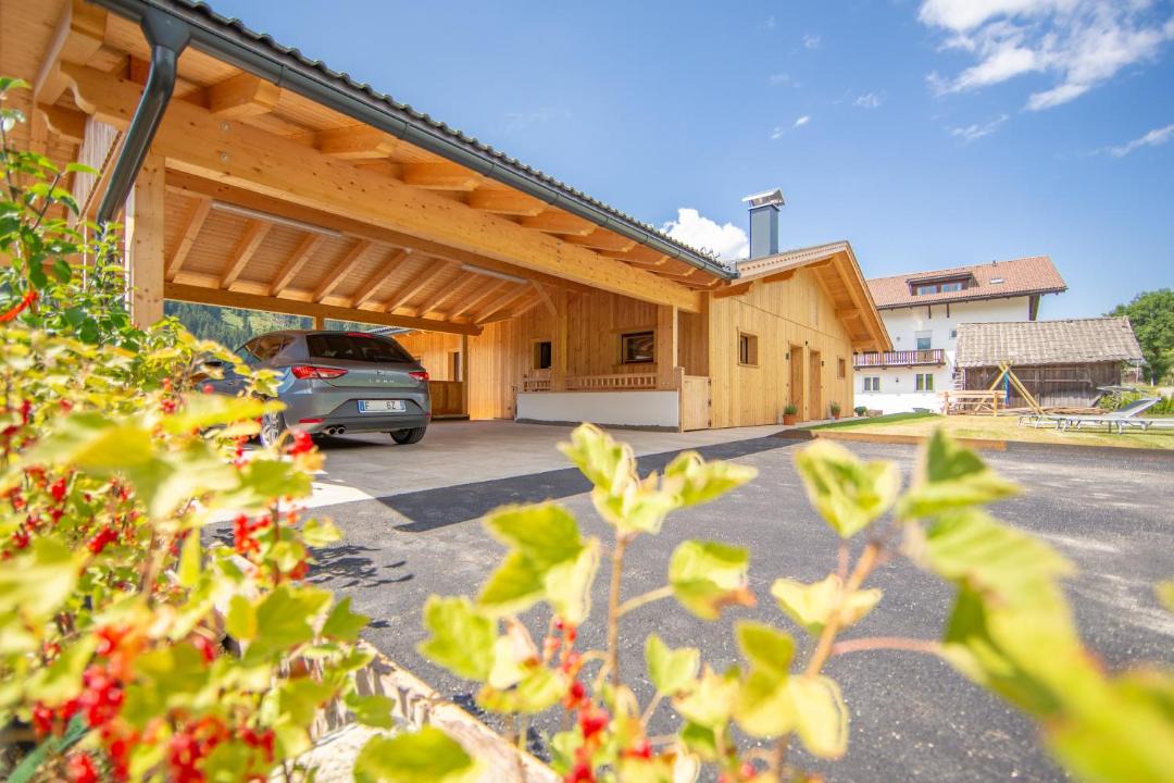 Photo of Buildings in Monguelfo