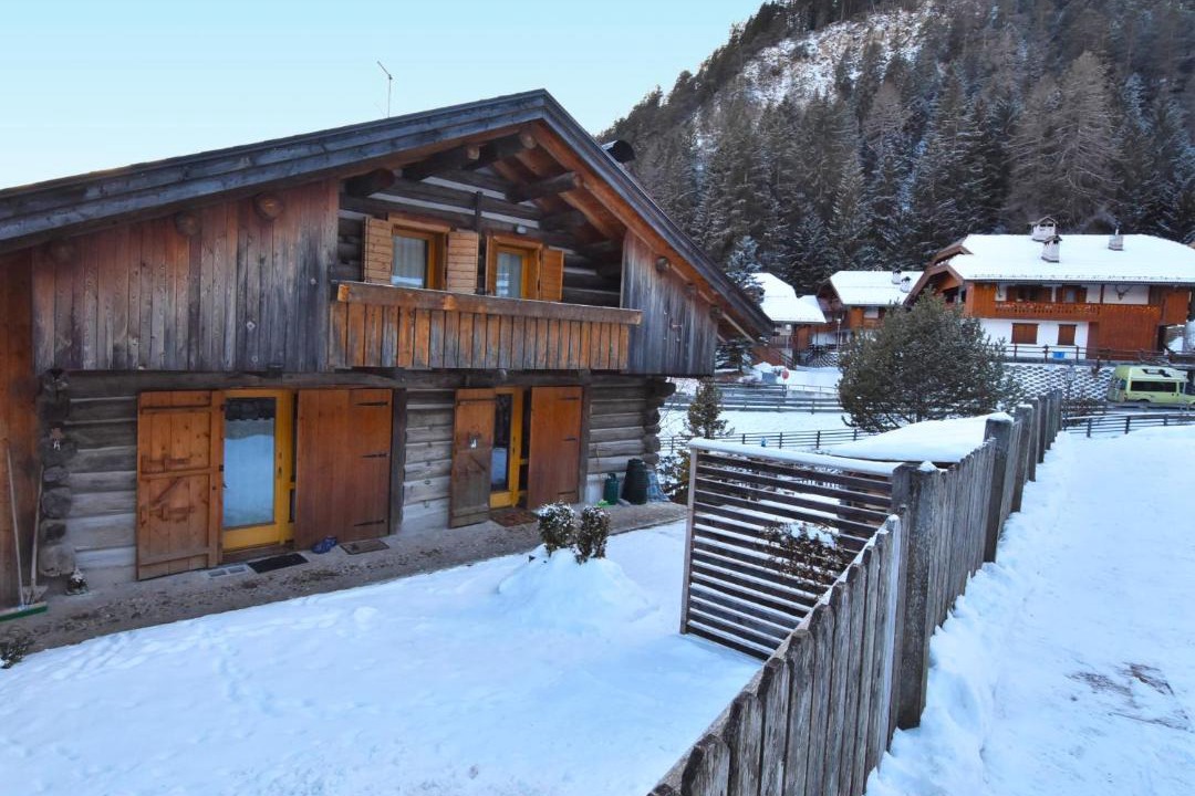 Photo of Buildings in Mazzin