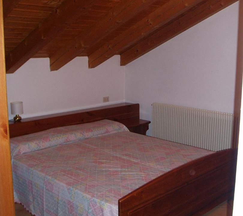 Photo of Bedroom in Strembo