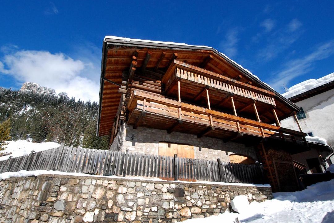 Photo of Buildings in Mazzin