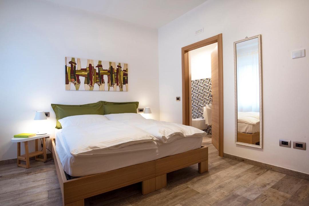 Photo of Bedroom in Ton