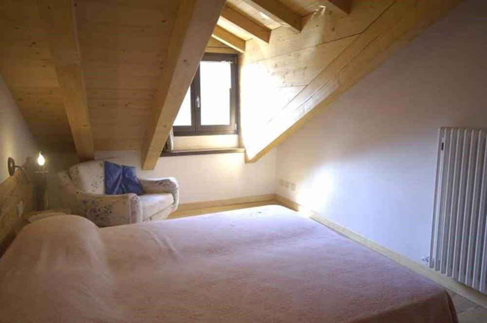 Photo of Bedroom in Enguiso