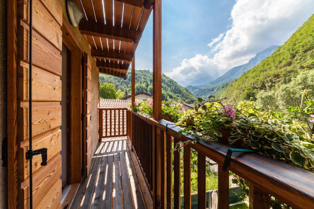 Photo of Patio Balcony in Vallarsa