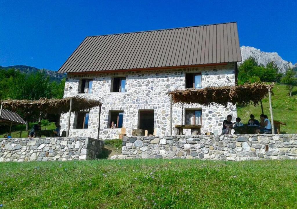 Photo of Others in Shale