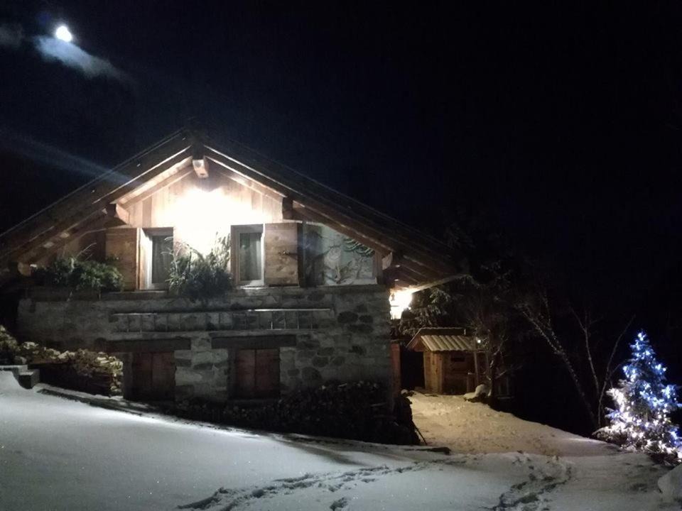 Photo of Buildings in Telve