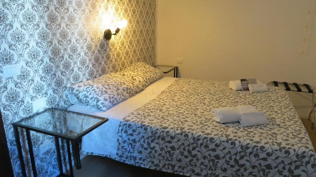 Photo of Bedroom in Trento Old Town