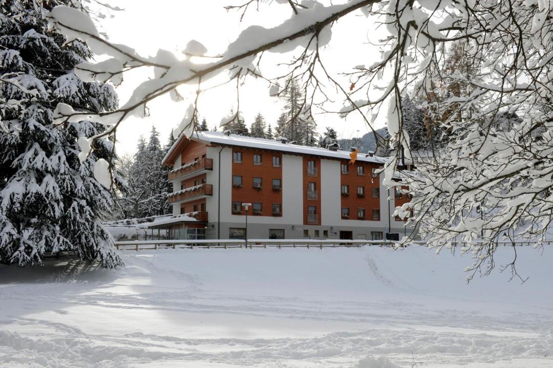 Photo of Buildings in Candriai