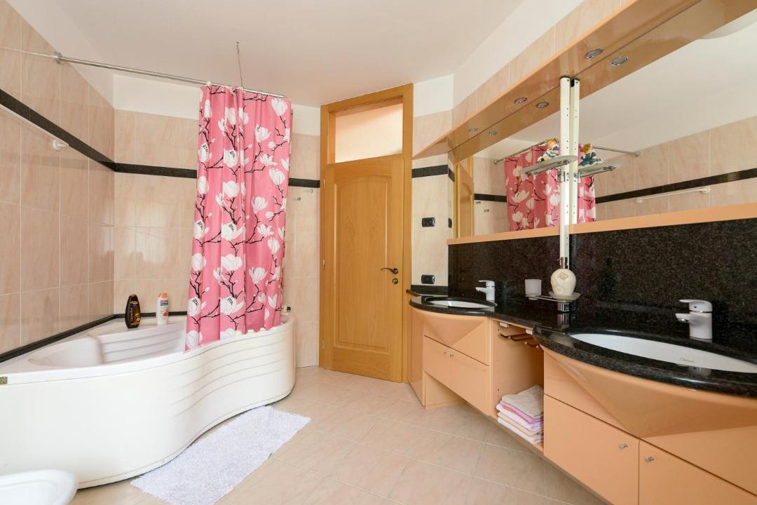 Photo of Kitchen in Bolognano-Vignole