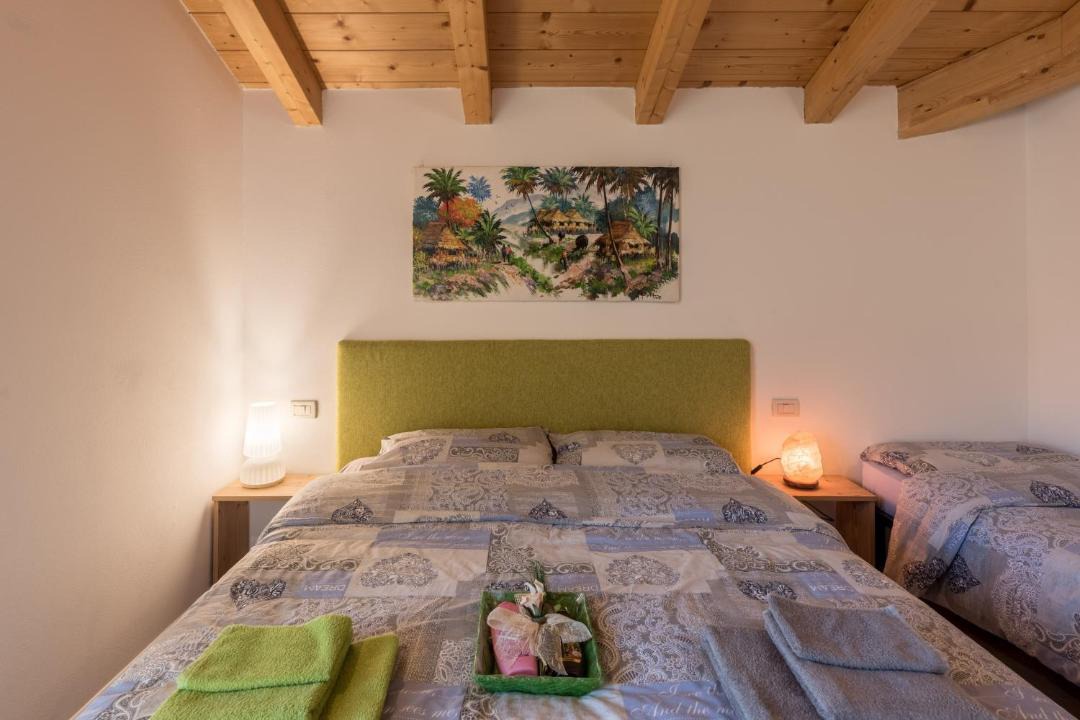 Photo of Bedroom in Calceranica al Lago
