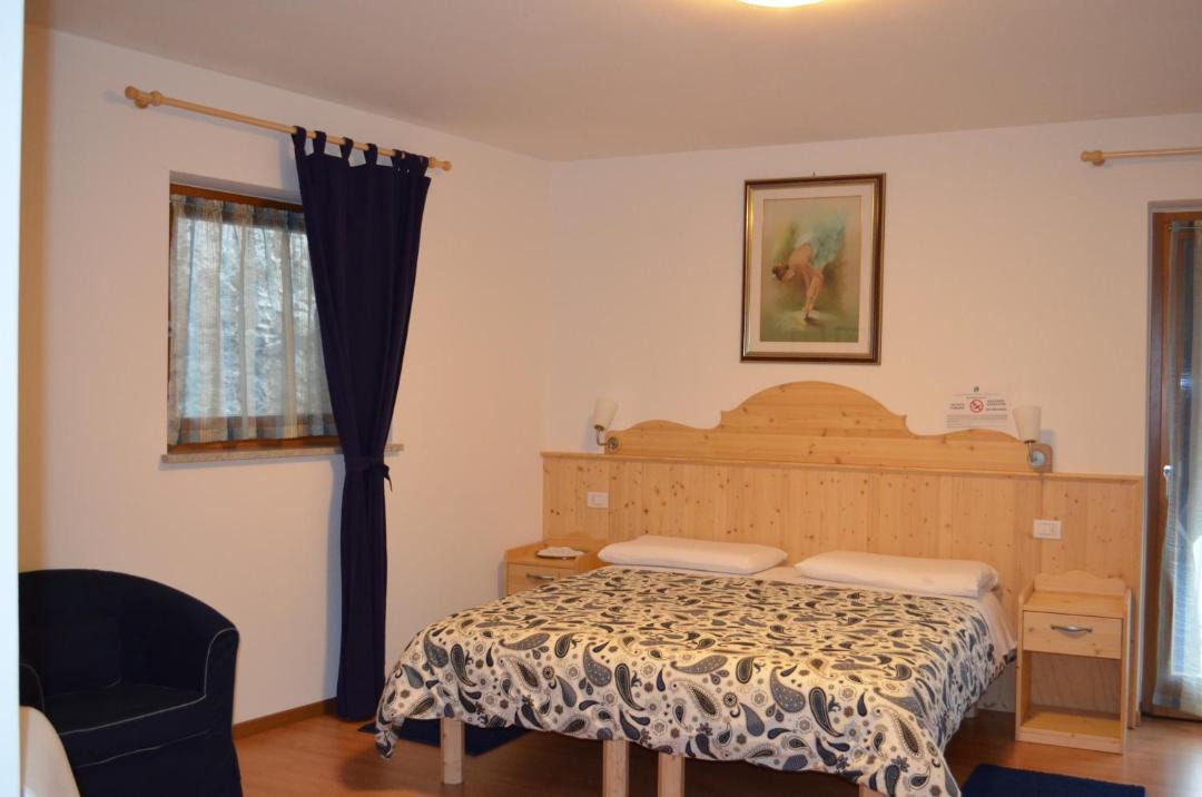 Photo of Bedroom in Faver