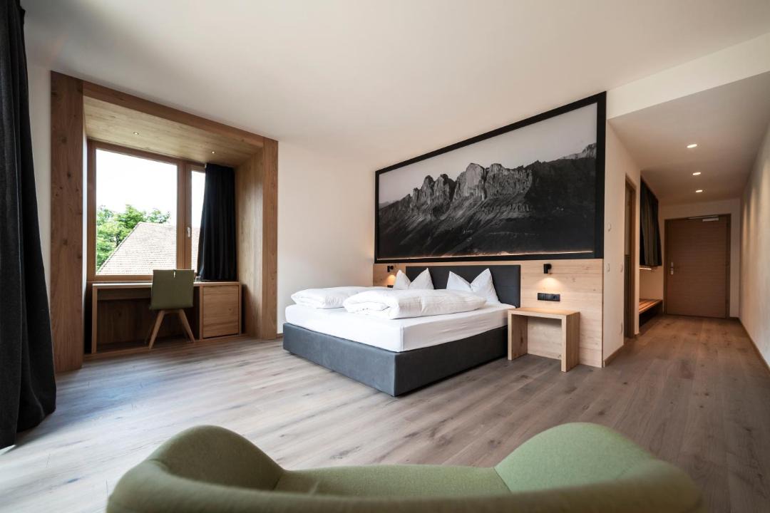 Photo of Bedroom in Tires