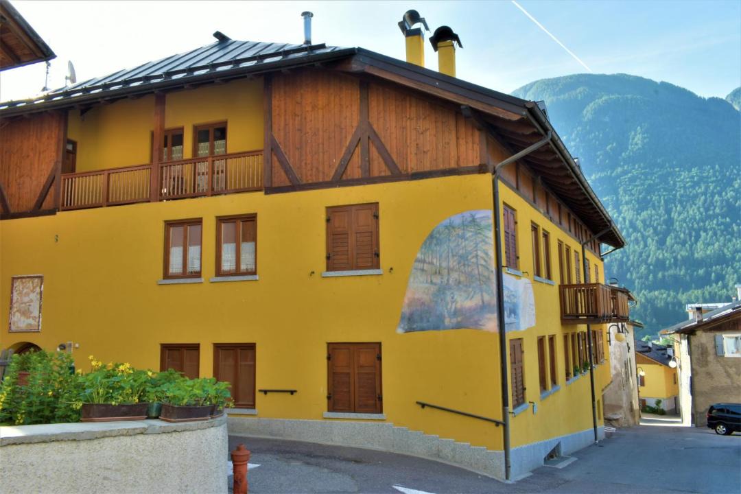 Photo of Buildings in Monclassico